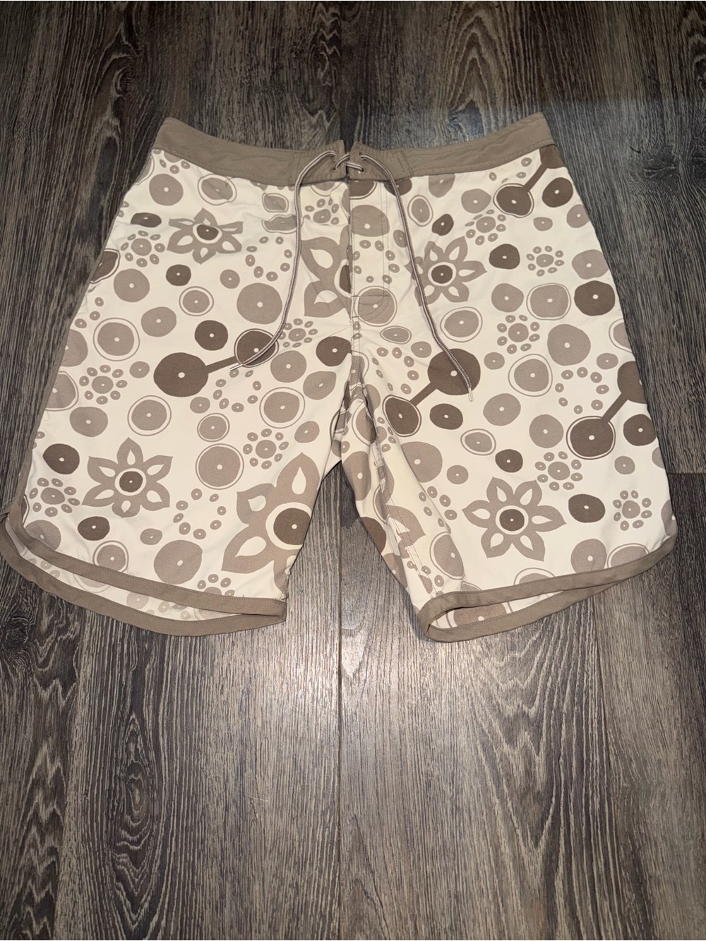 Paul Frank brown VTG floral and circular pattern swim board shorts size 38